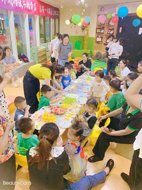 早教中心五一活动现场