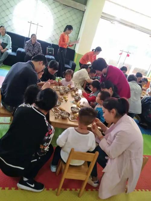 早教中心五一活动现场