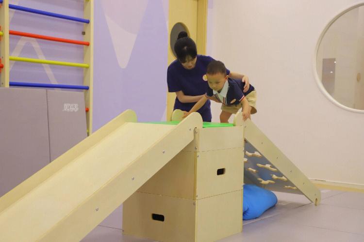 日本早教动手能力训练