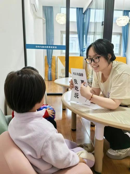 早教公益讲座火爆预约