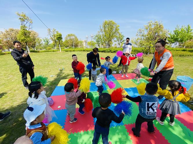 早教活动亲子游戏室外