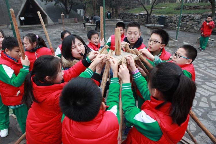 北京市丰台区芳古园小学