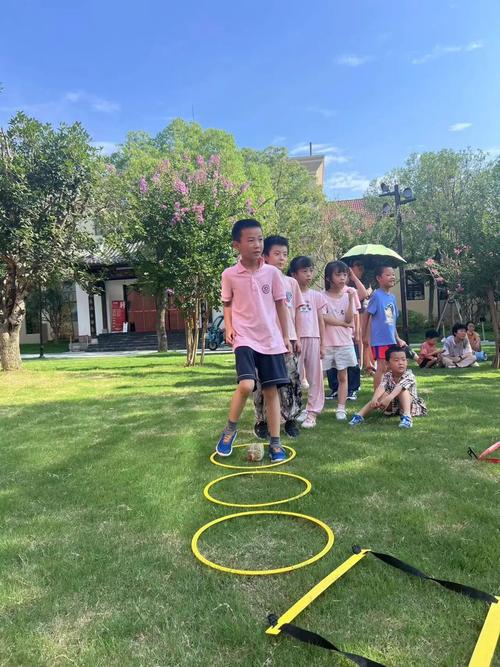 适合小学生玩的集体游戏